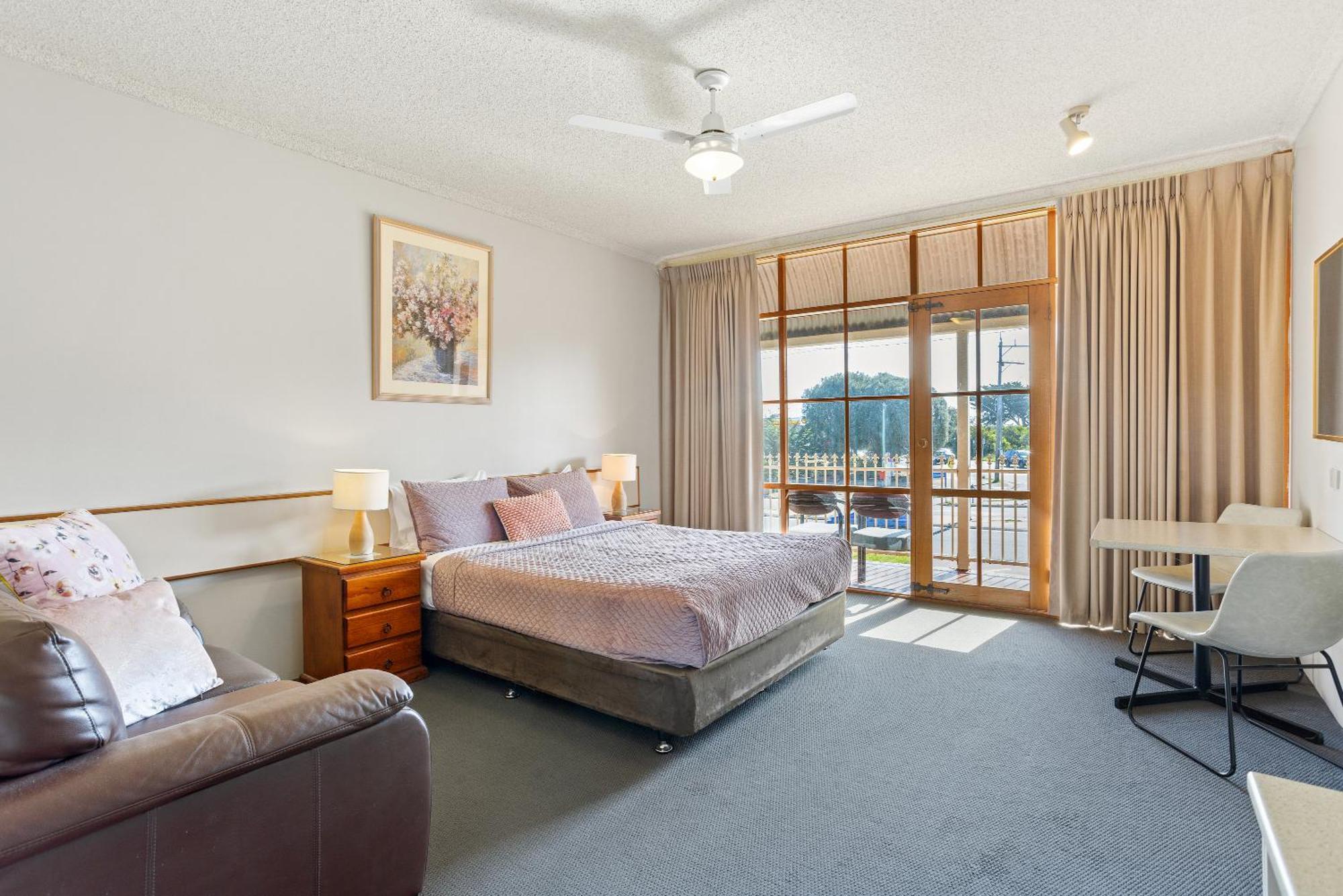 Bayview Motel Rosebud/Rye Екстер'єр фото